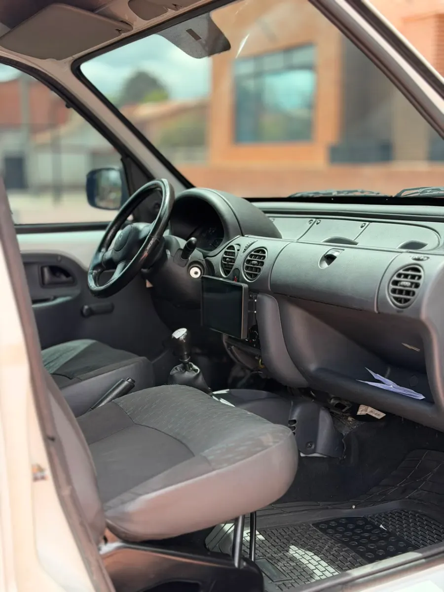 Renault  KANGOO 2015