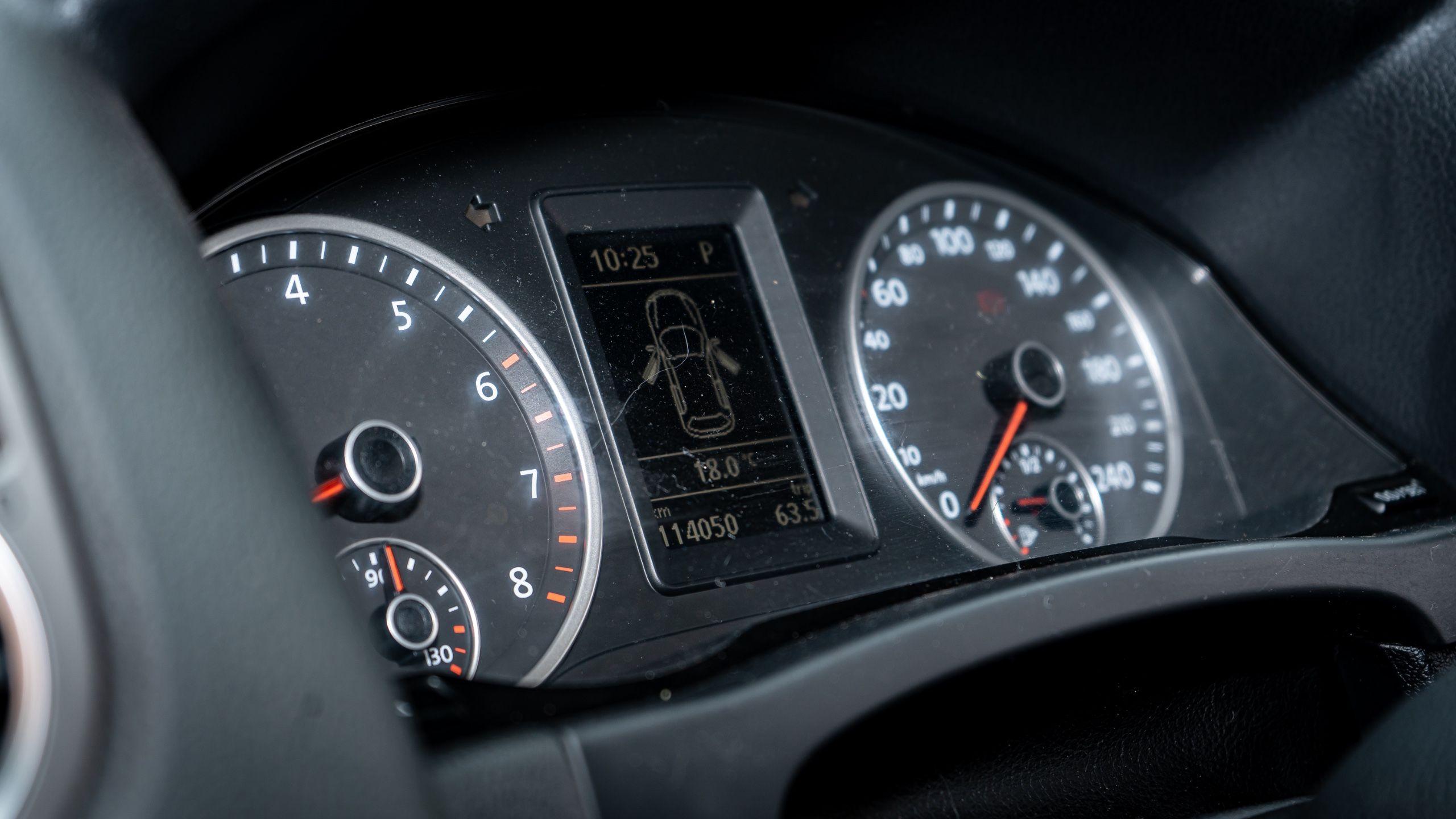 Volkswagen Tiguan  2011