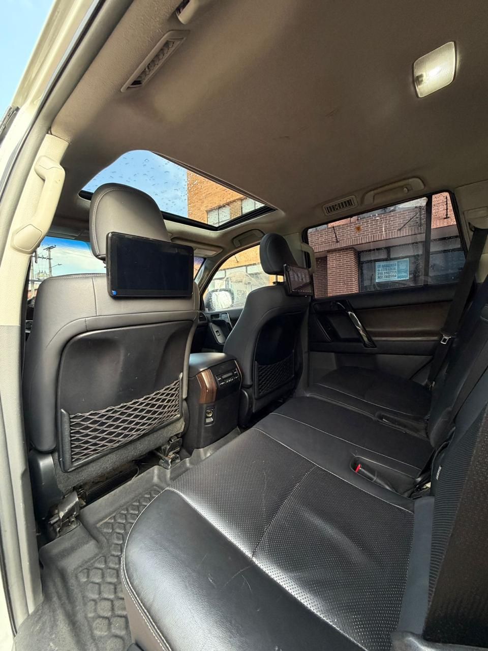 Toyota VX 2010