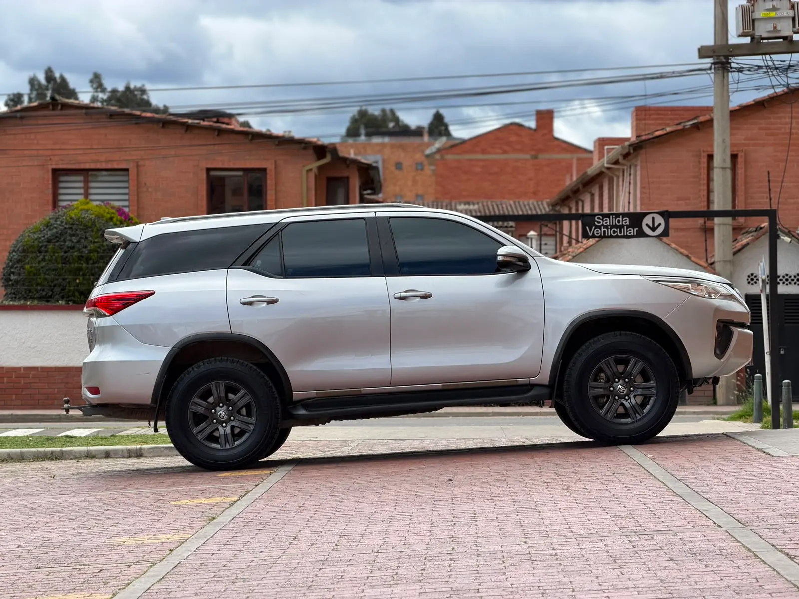 Toyota FORTUNER 2.7 4X2 2017