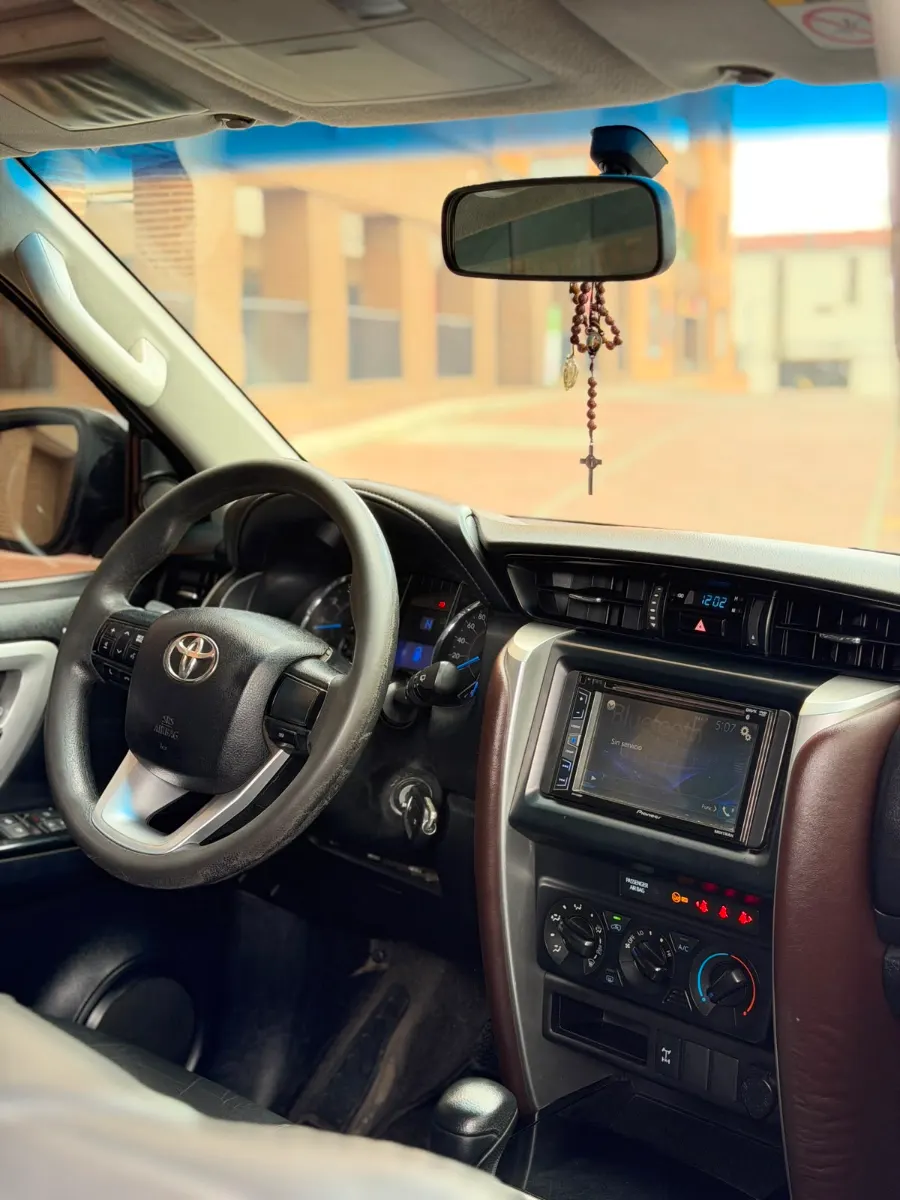 Toyota FORTUNER 2.7 4X2 2017