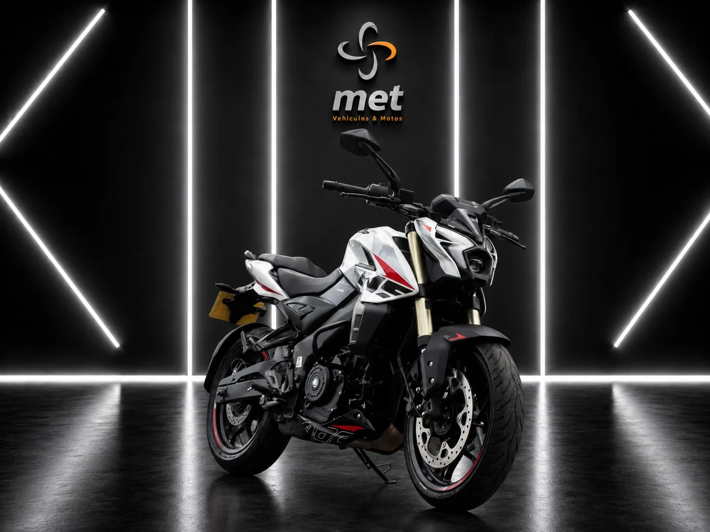 BAJAJ 400 2026