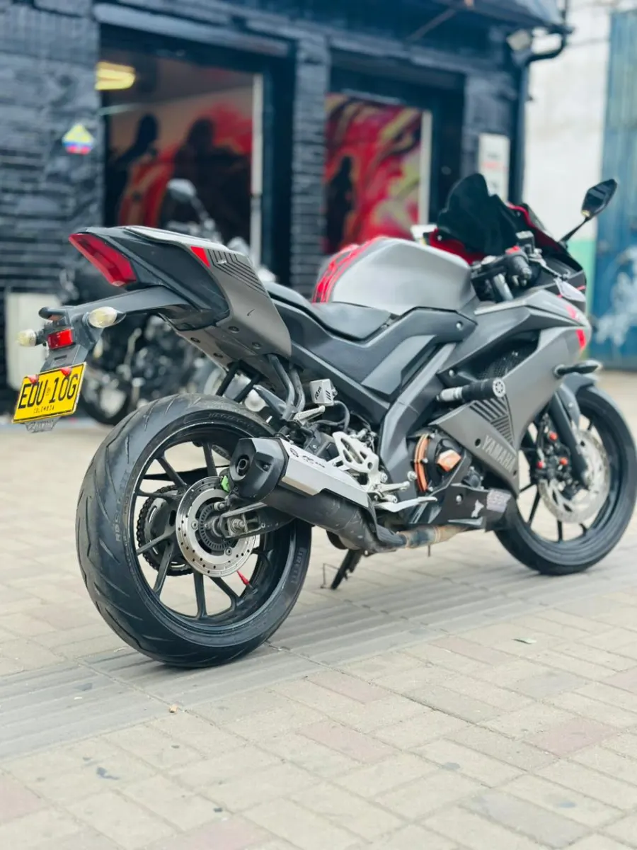 Yamaha R15 2023