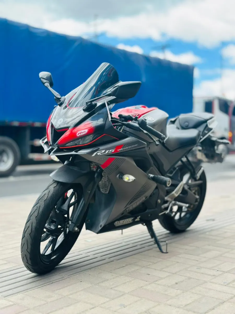 Yamaha R15 2023