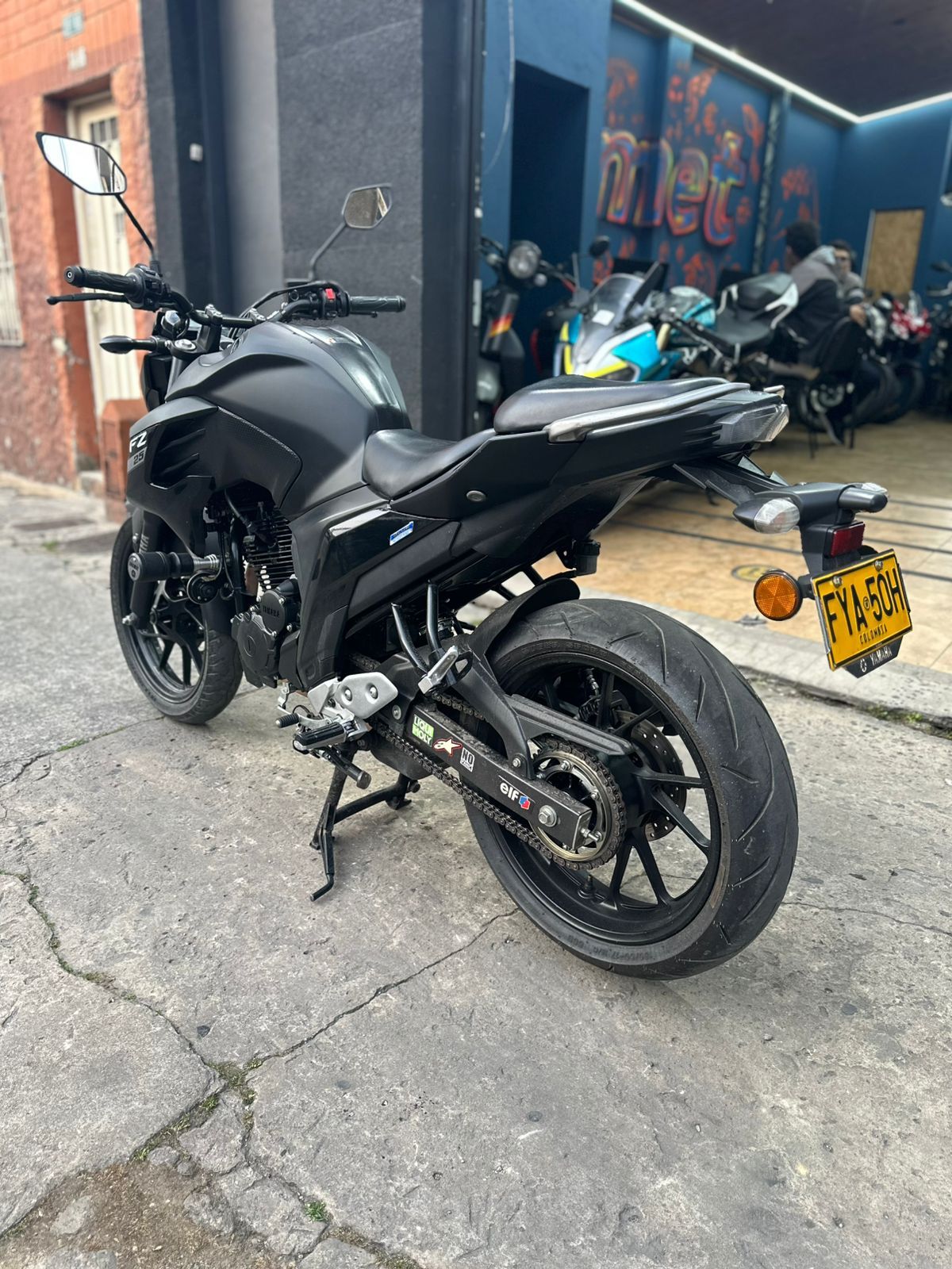 Yamaha FZN250 2025
