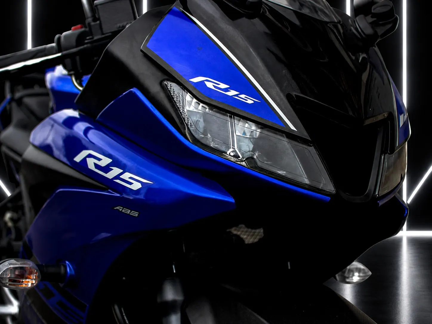 Yamaha R15 2023
