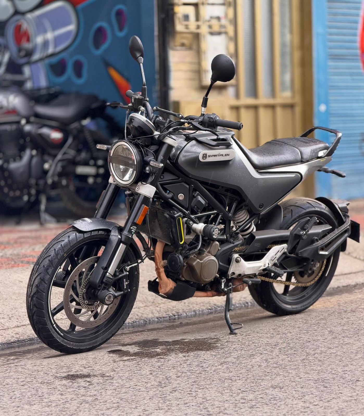 Husqvarna Svartpilen 200 2022