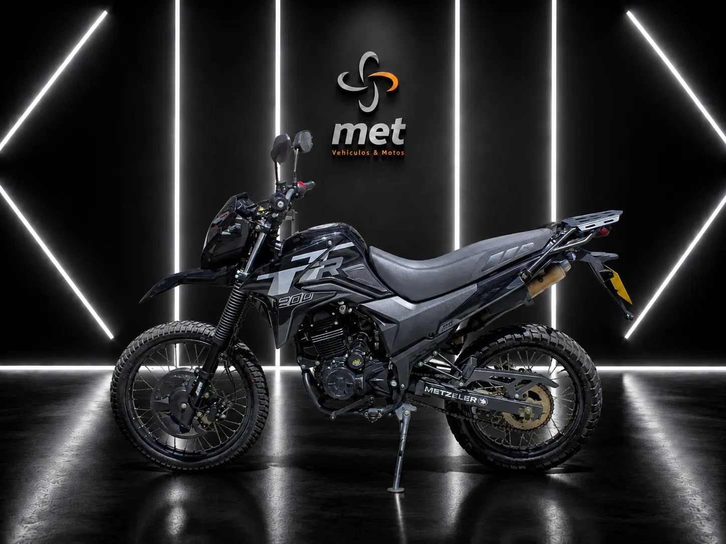 AKT AK 200 TTR EIII 2026