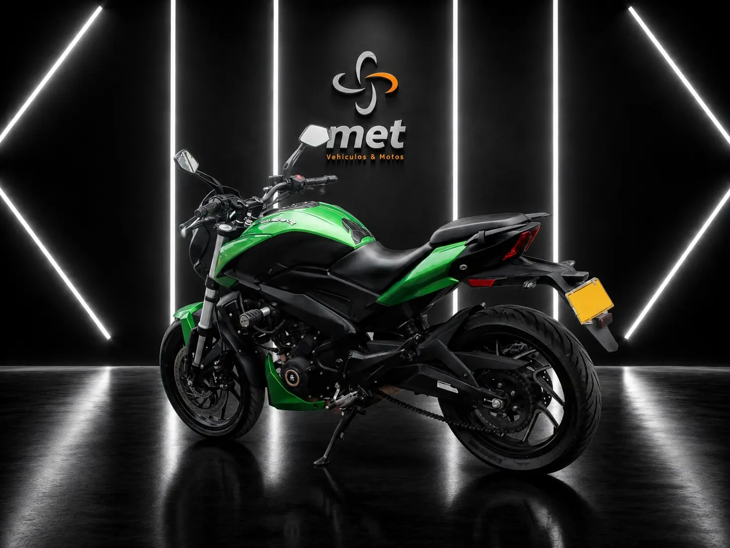 2021 BAJAJ Dominar D 400 Usada |Bogotá — imagen 3