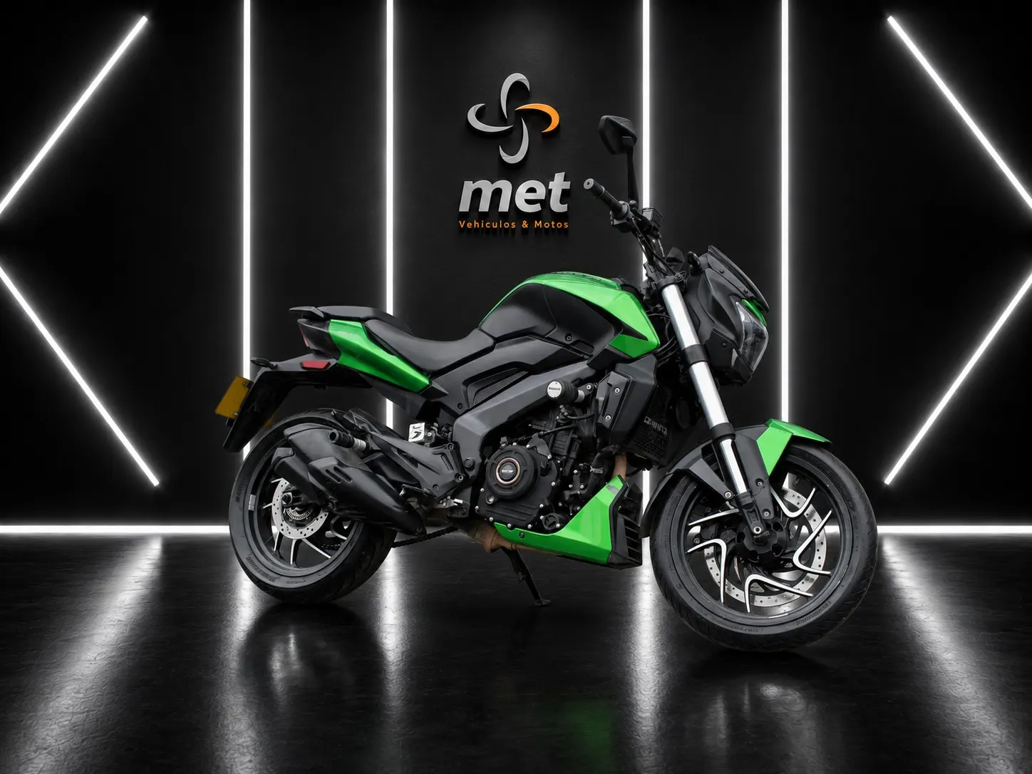 2021 BAJAJ Dominar D 400 Usada |Bogotá — imagen 2