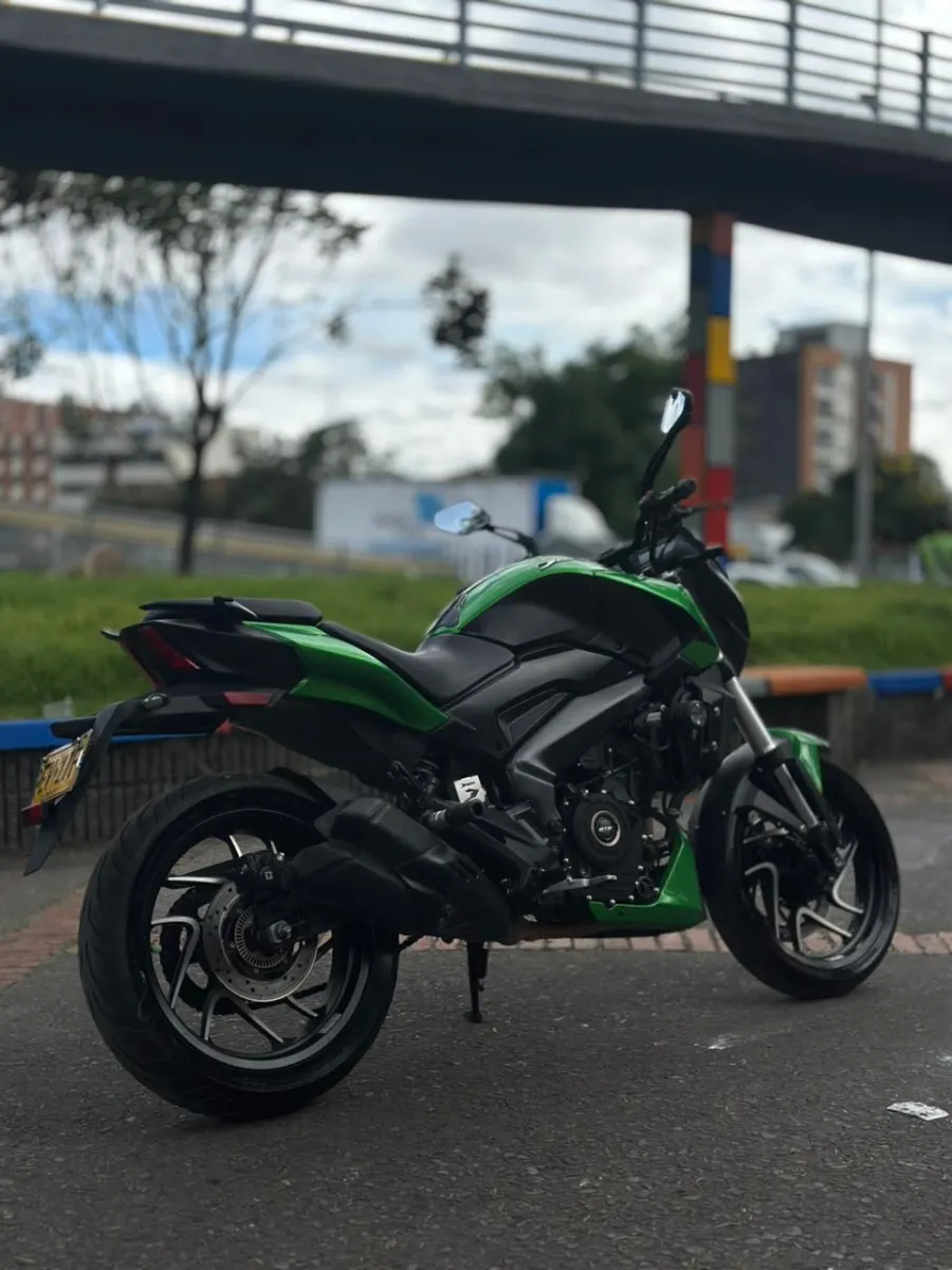 2021 BAJAJ Dominar D 400 Usada |Bogotá — imagen 4