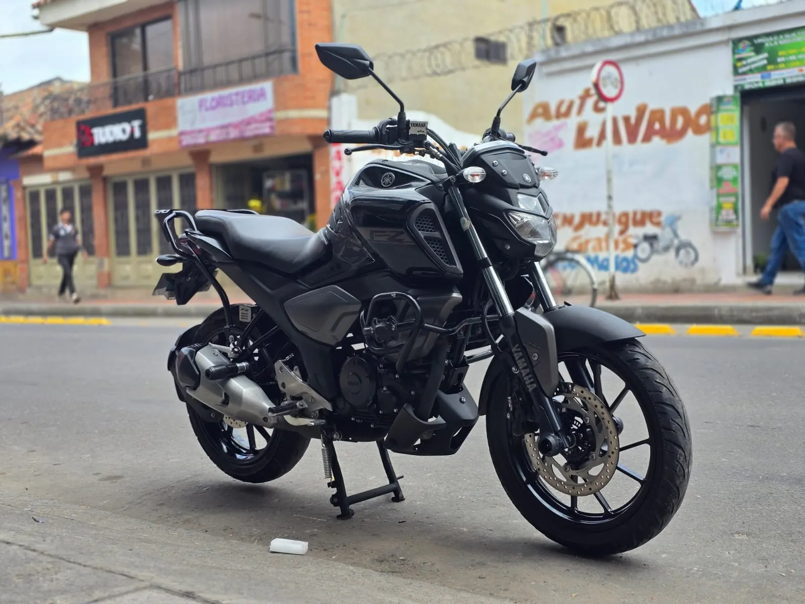 2025 Yamaha FZN 150A FZ15 Usada | Chia — imagen 5