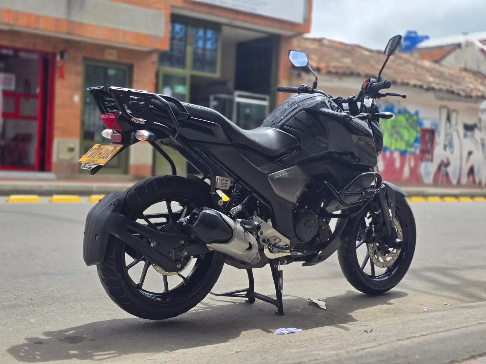 2025 Yamaha FZN 150A FZ15 Usada | Chia — imagen 7