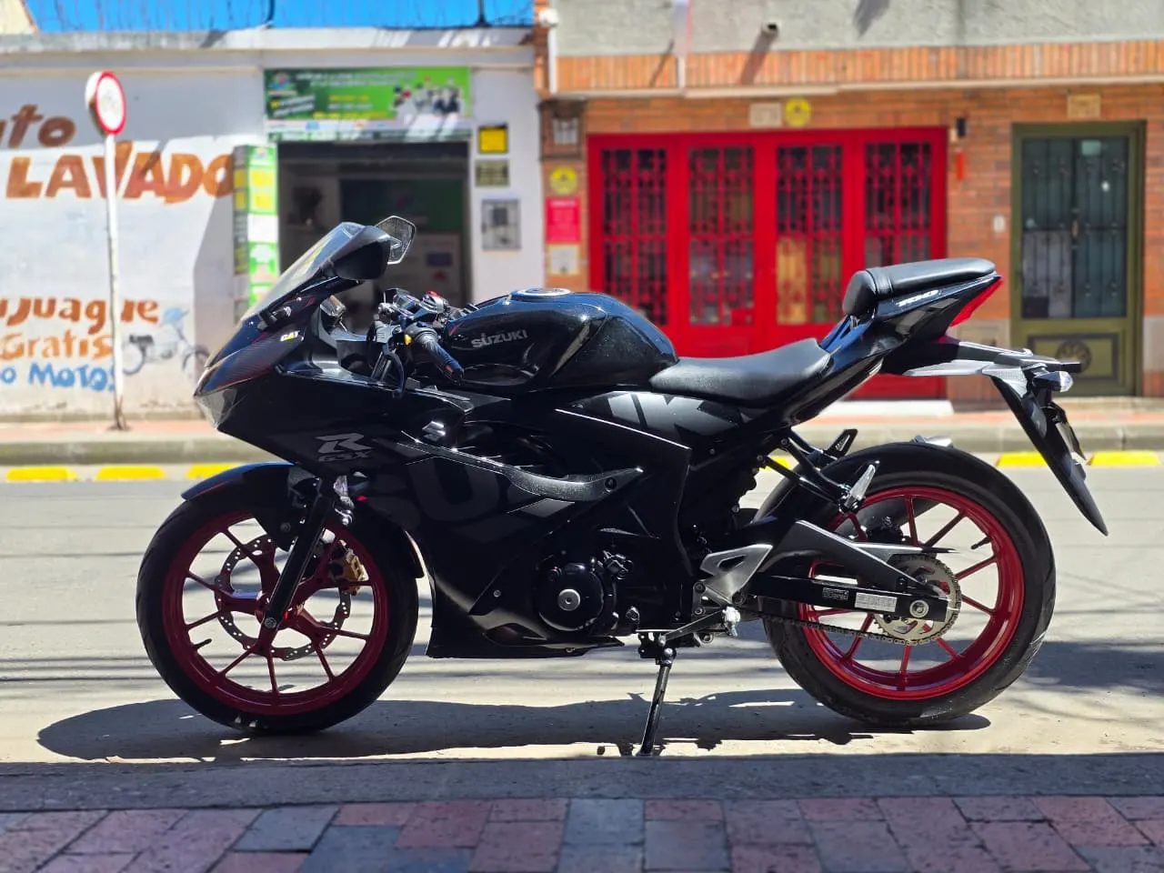 Suzuki Gsx 150 2025