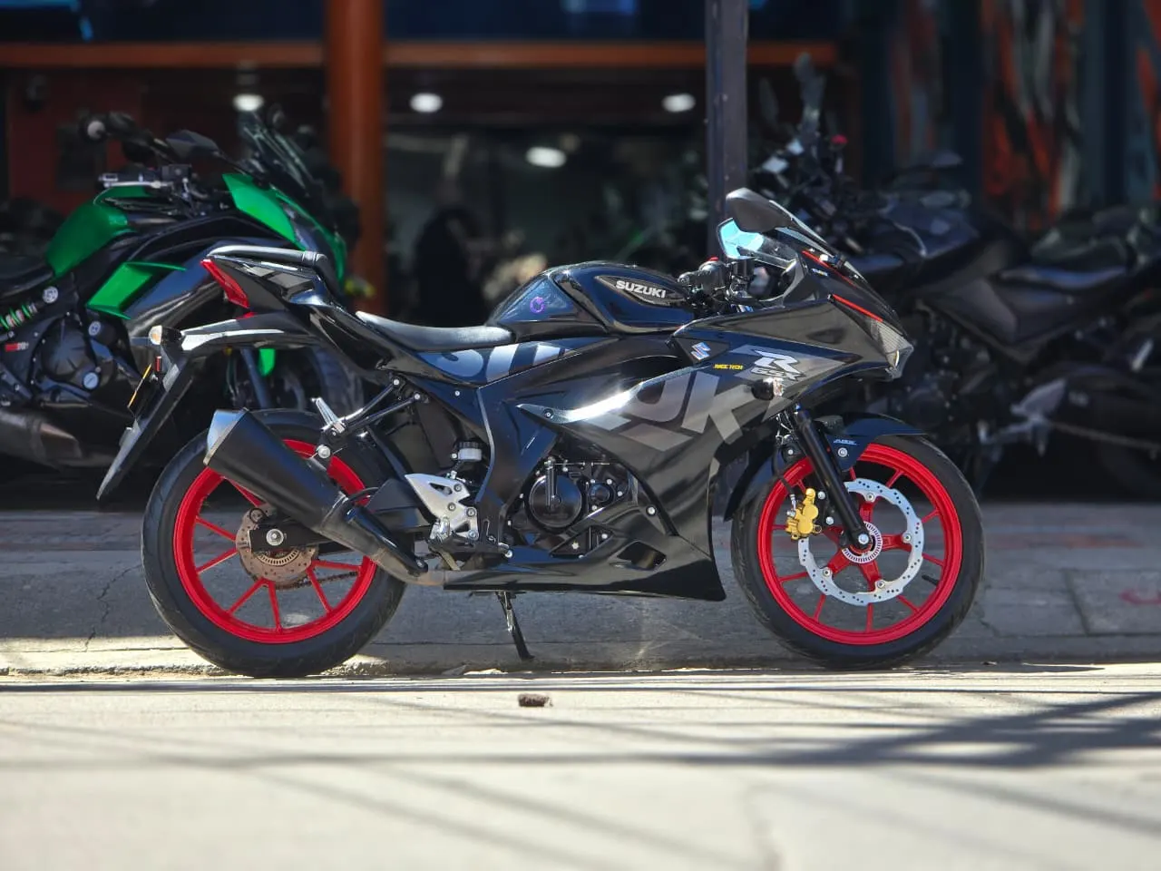 Suzuki Gsx 150 2025