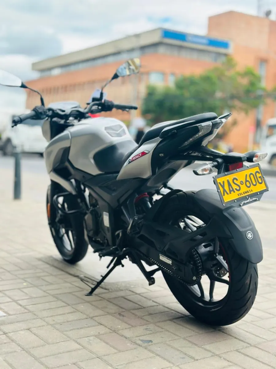 BAJAJ PULSAR N160 2024