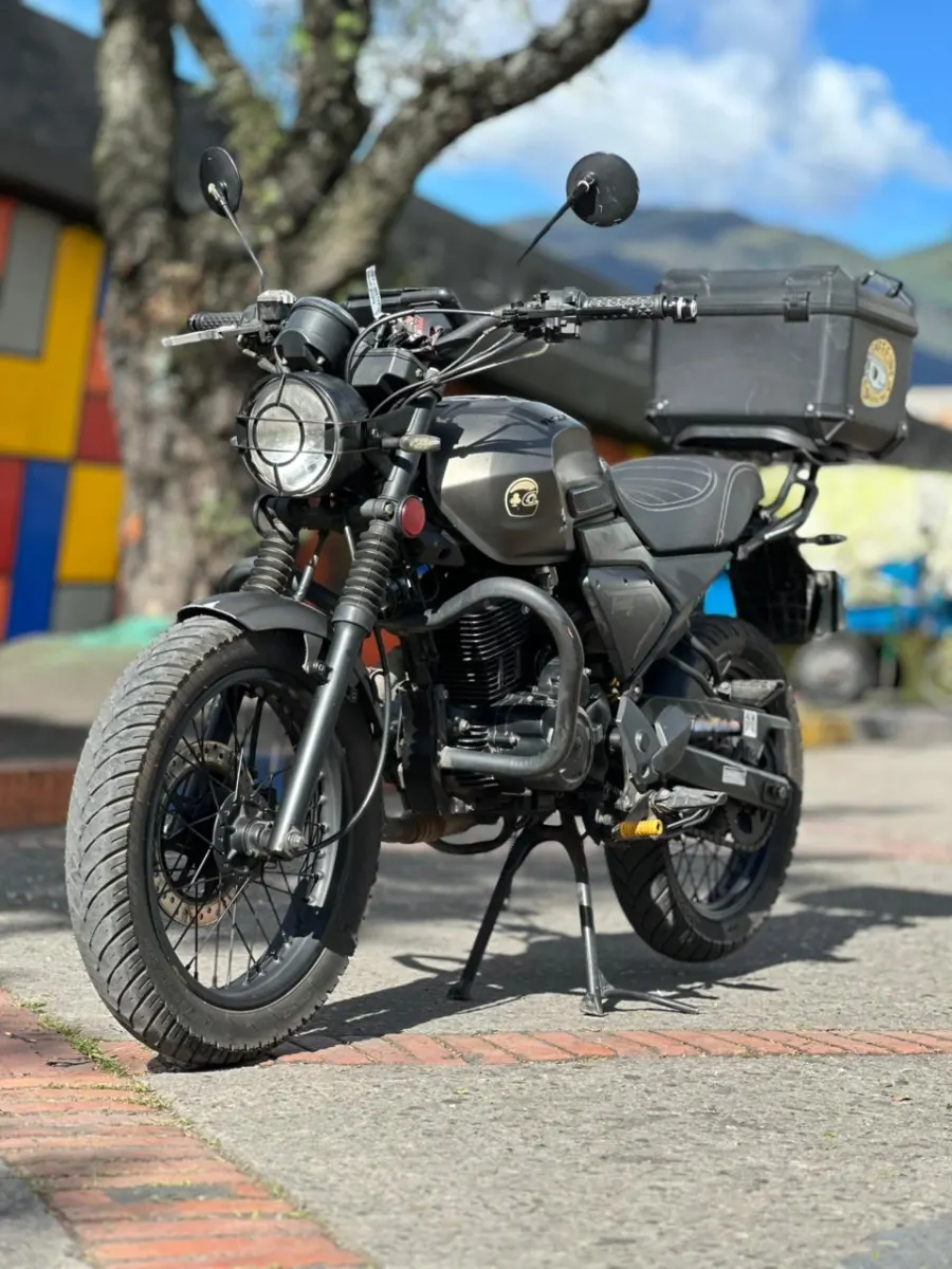Victory Bomber 150 2023