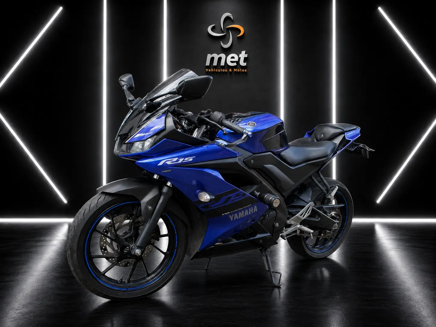 Yamaha R15 2021