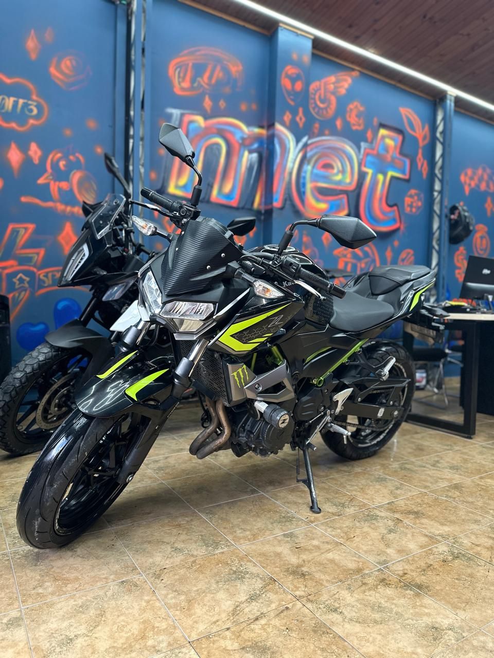 Kawasaki  ER 2021