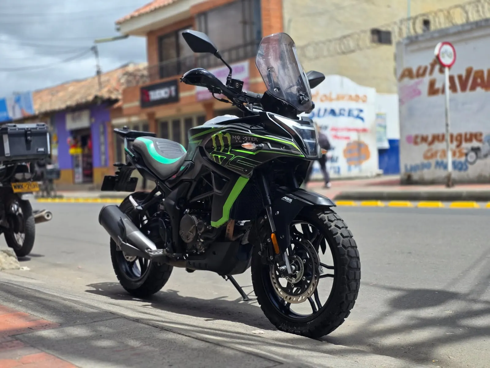 2024 AKT AK 300 DS6 Usada |Chia — imagen 6