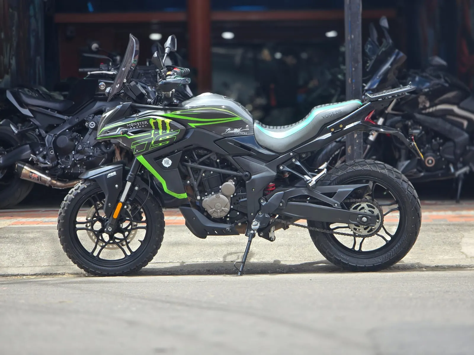 2024 AKT AK 300 DS6 Usada |Chia — imagen 2
