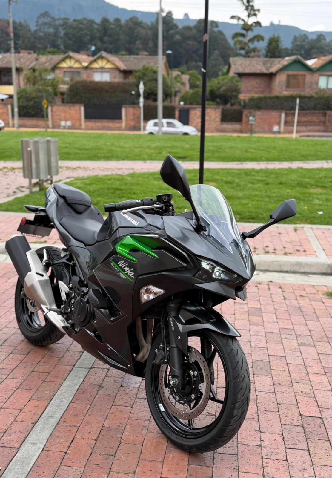 2025 Kawasaki EX 500 GS FNN Usada |Chia — imagen 2