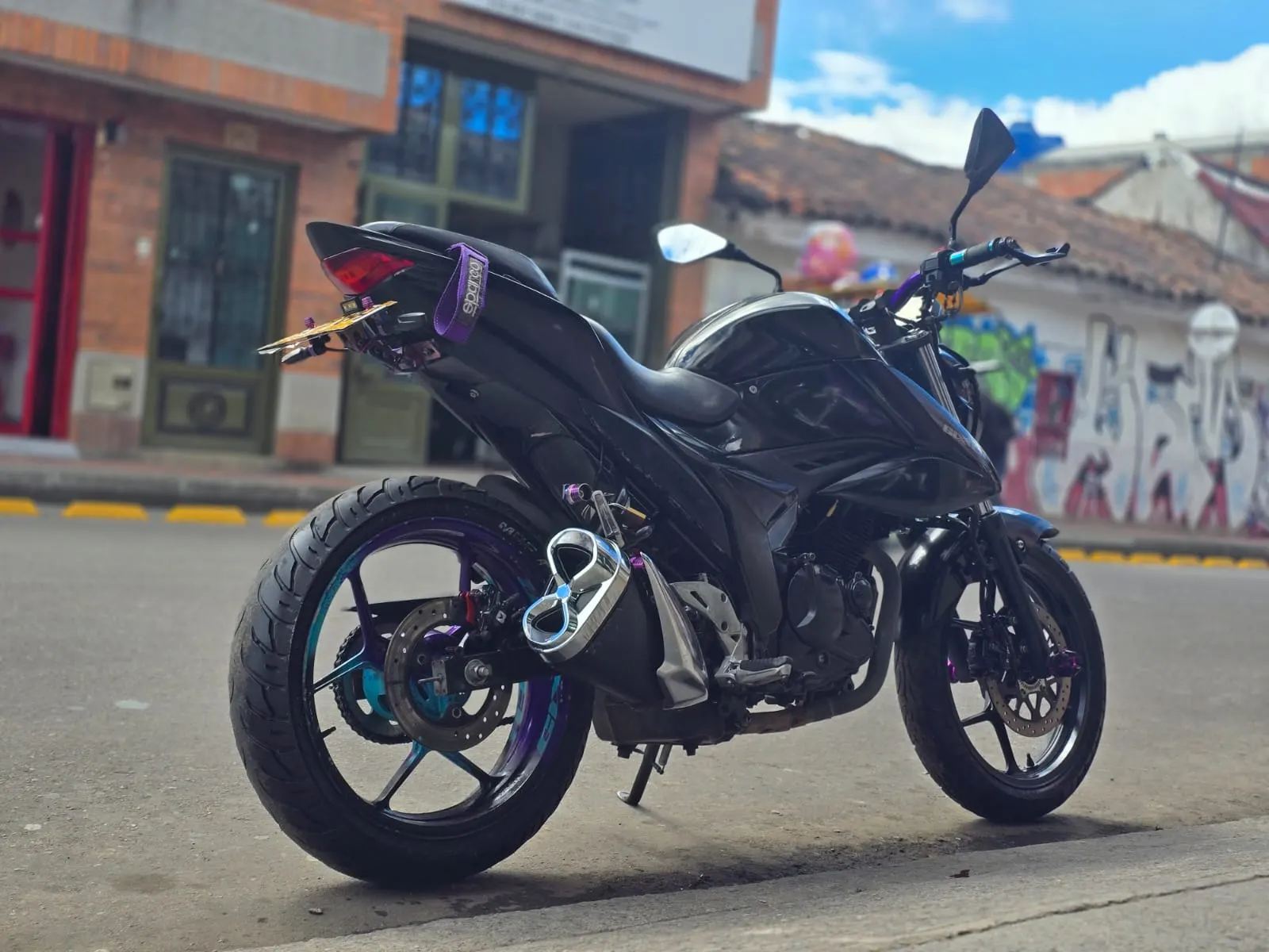 2025 Suzuki Gsx 150 Usada |Chia — imagen 6