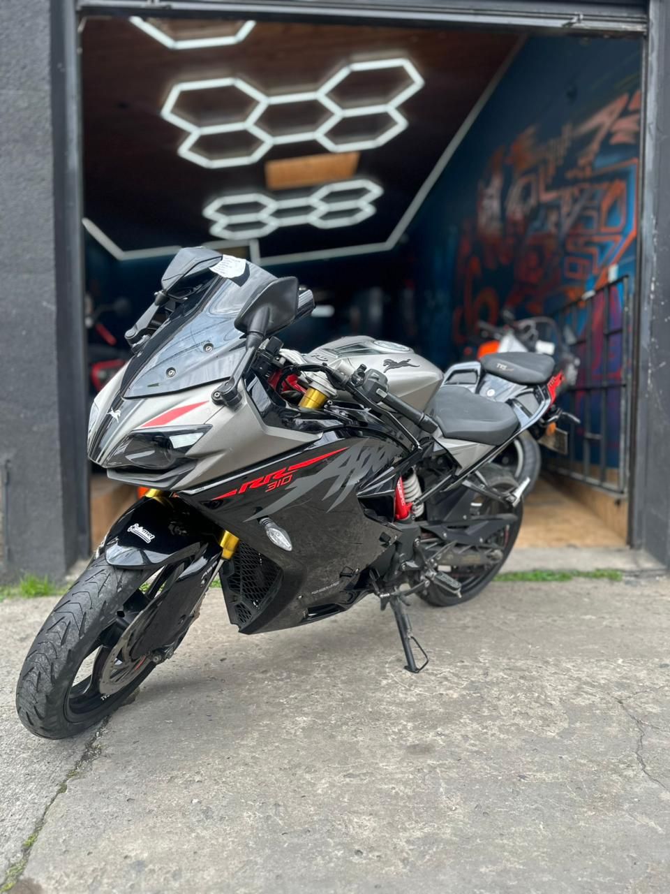 TVS Apache RR310 2022
