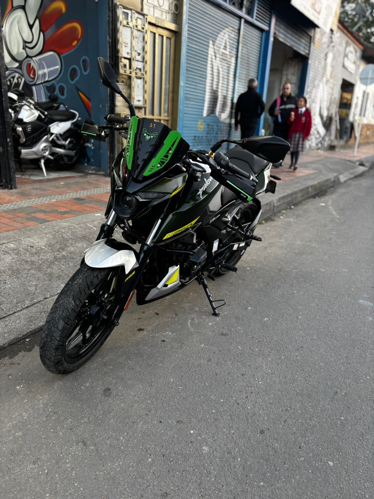 2025 BAJAJ Pulsar 250N Usada | Chia — imagen 2