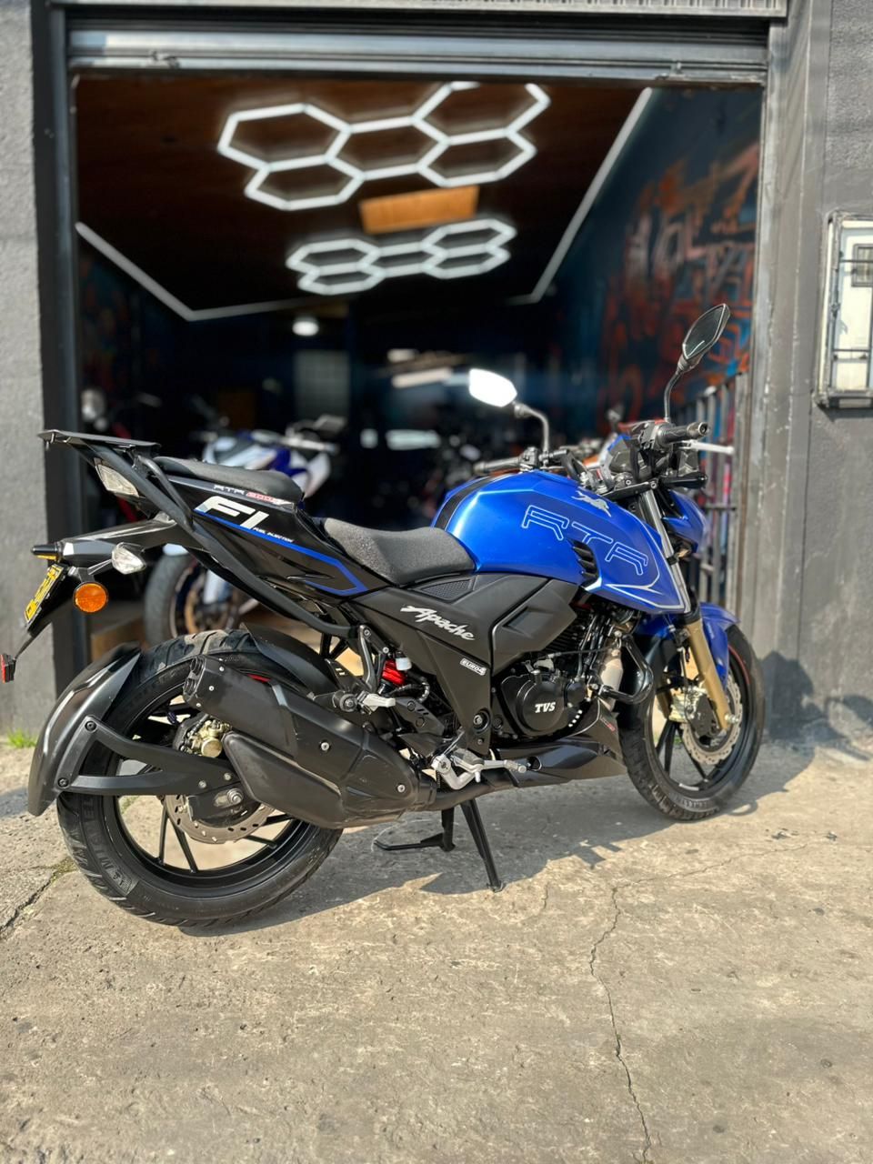 TVS Apache RTR 200 4V 2023