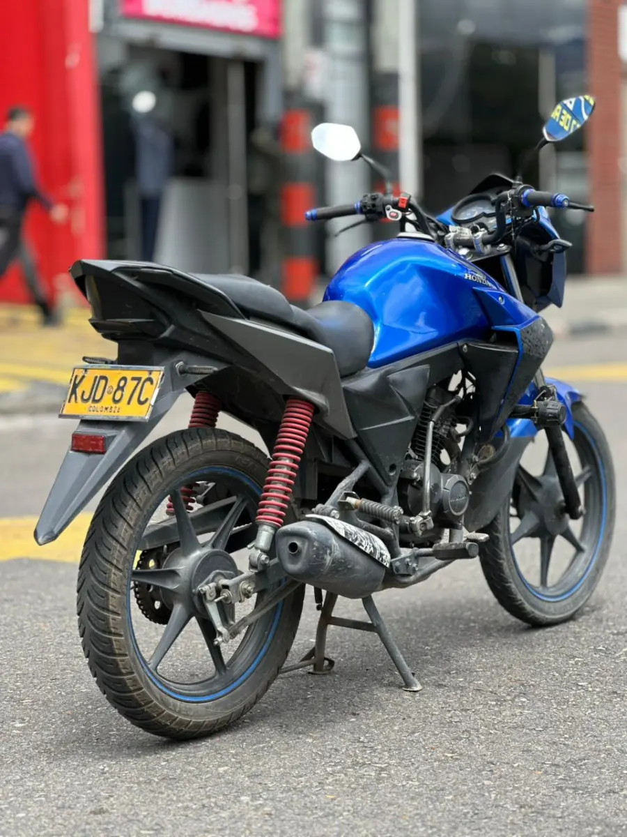 Honda CB 2012
