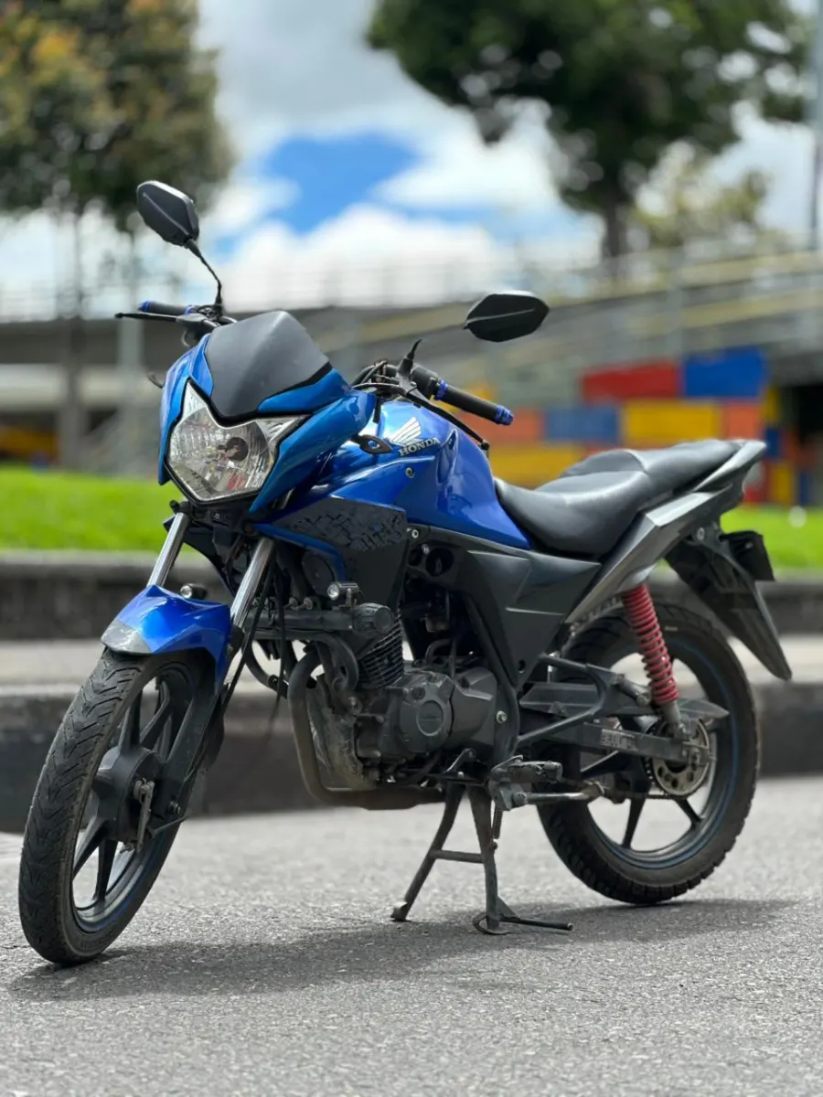 Honda CB 2012