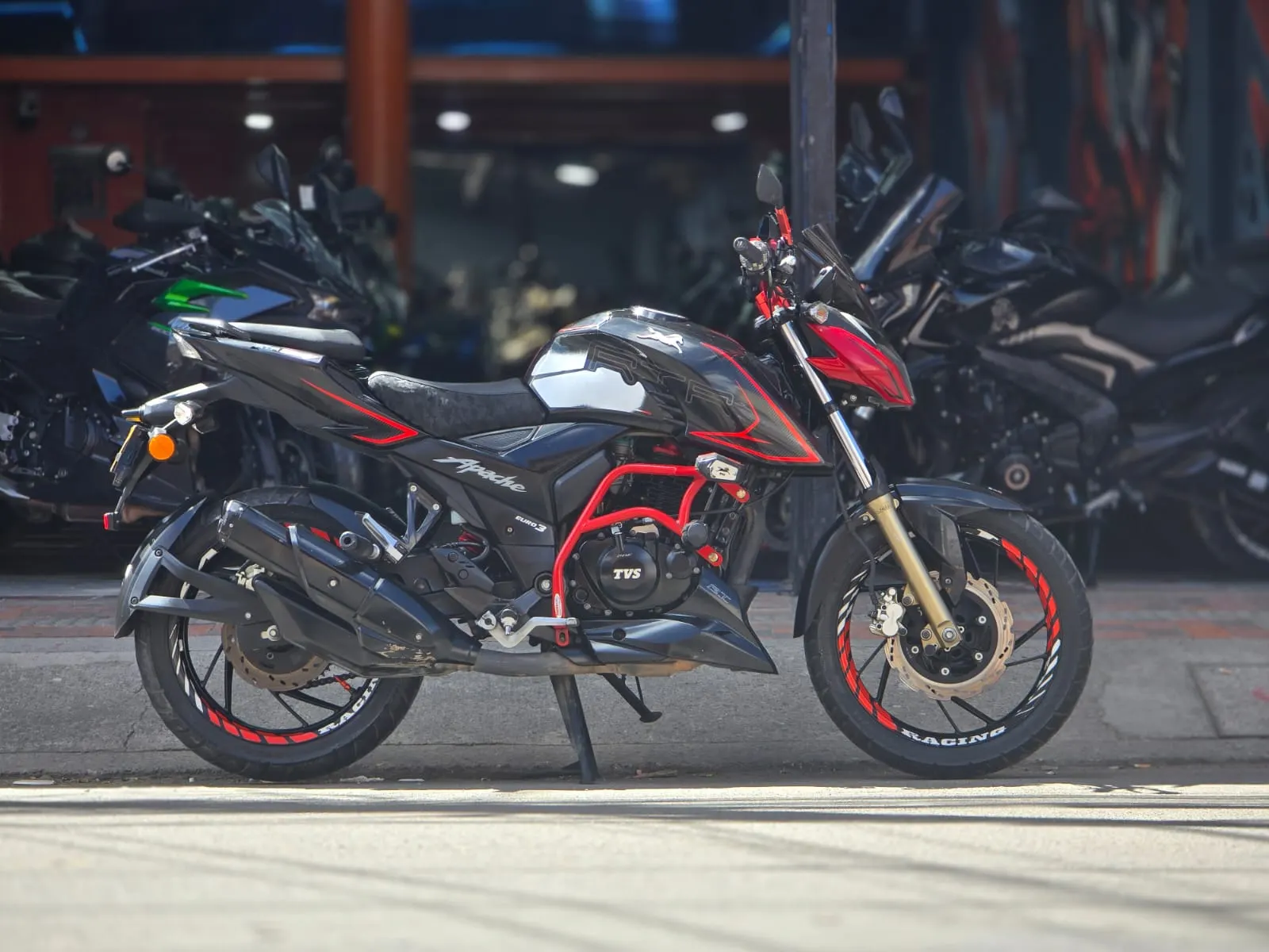 TVS Apache 200 2022
