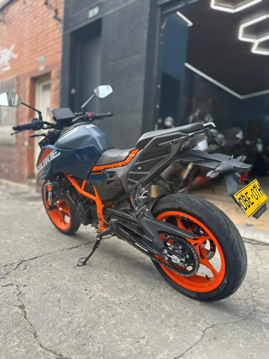 KTM Duke 390 2024