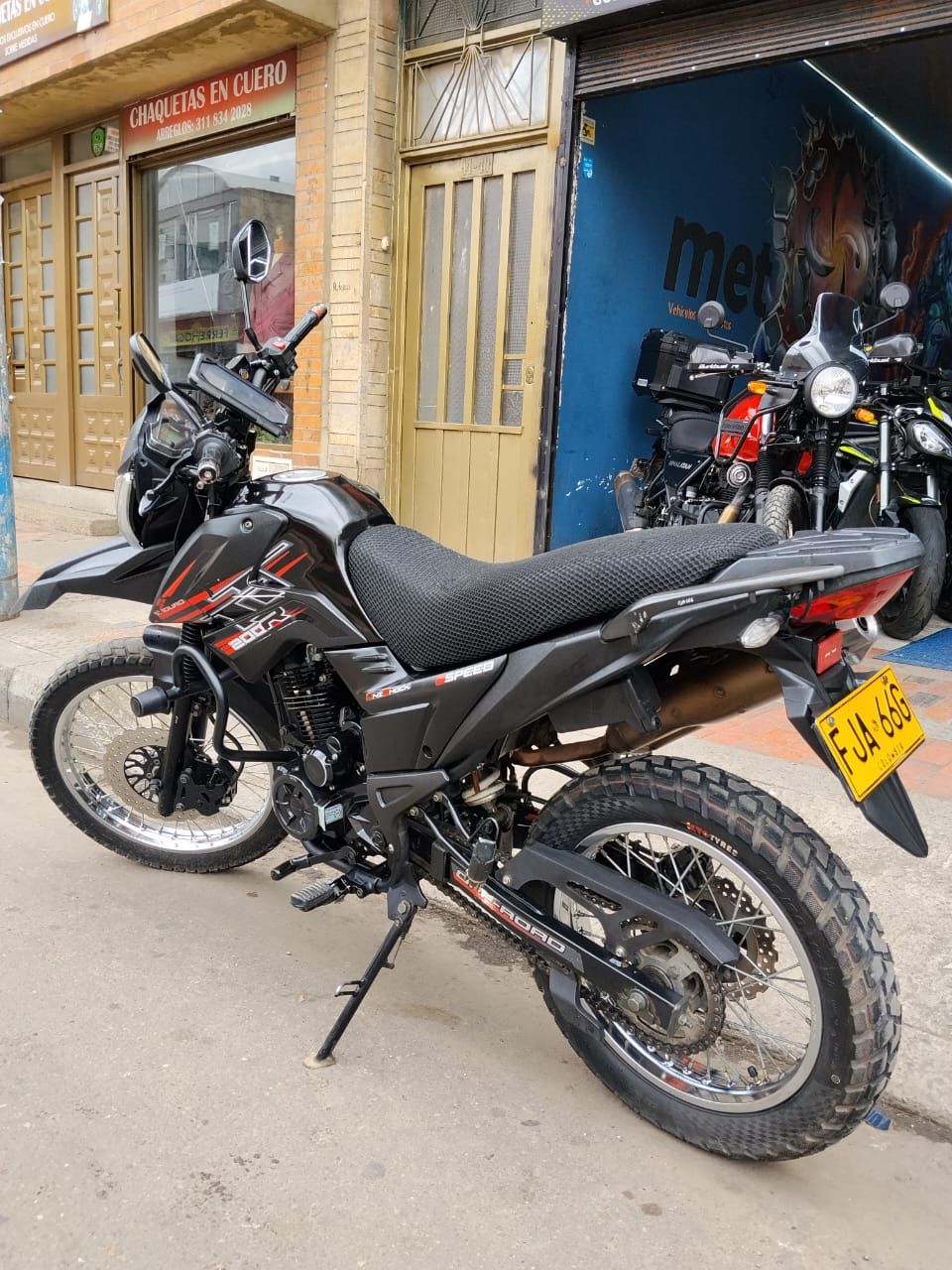 AKT AK 200 TTR  2023