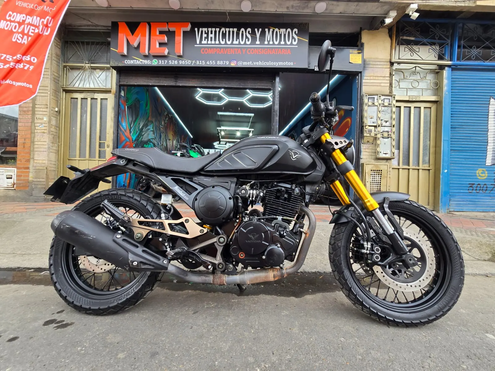 Victory Bomber 250 2023
