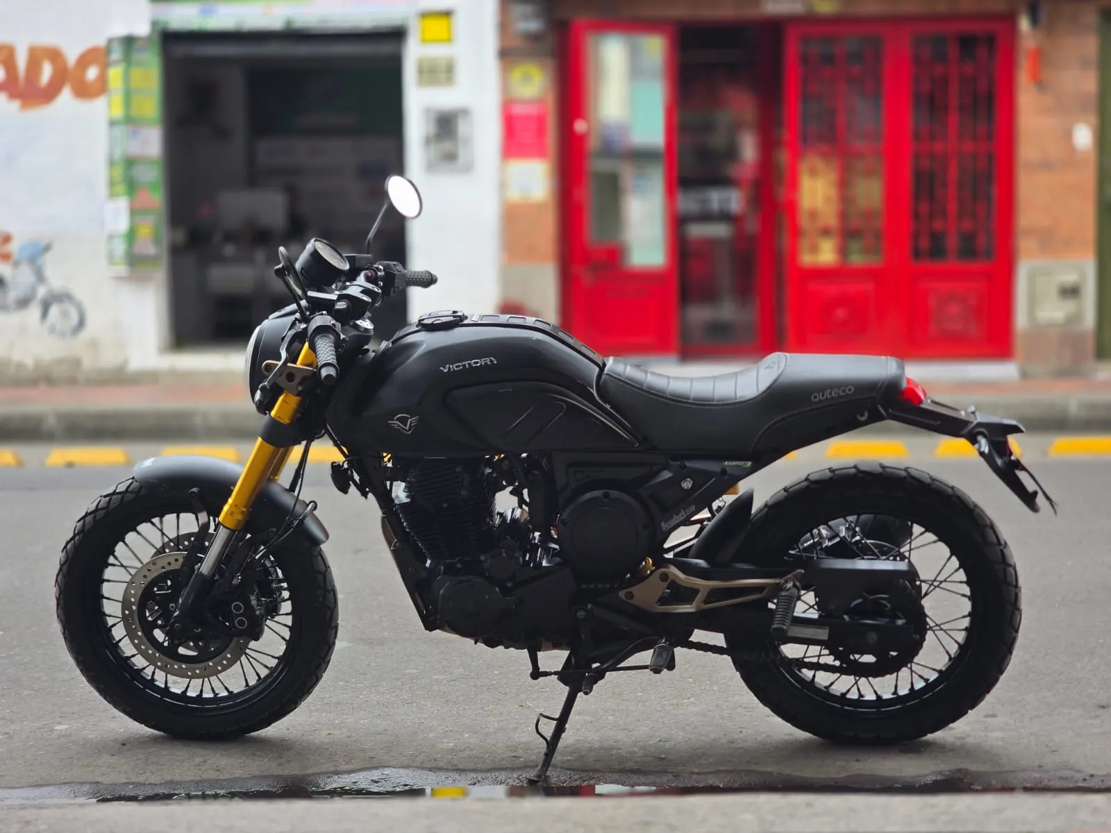 Victory Bomber 250 2023