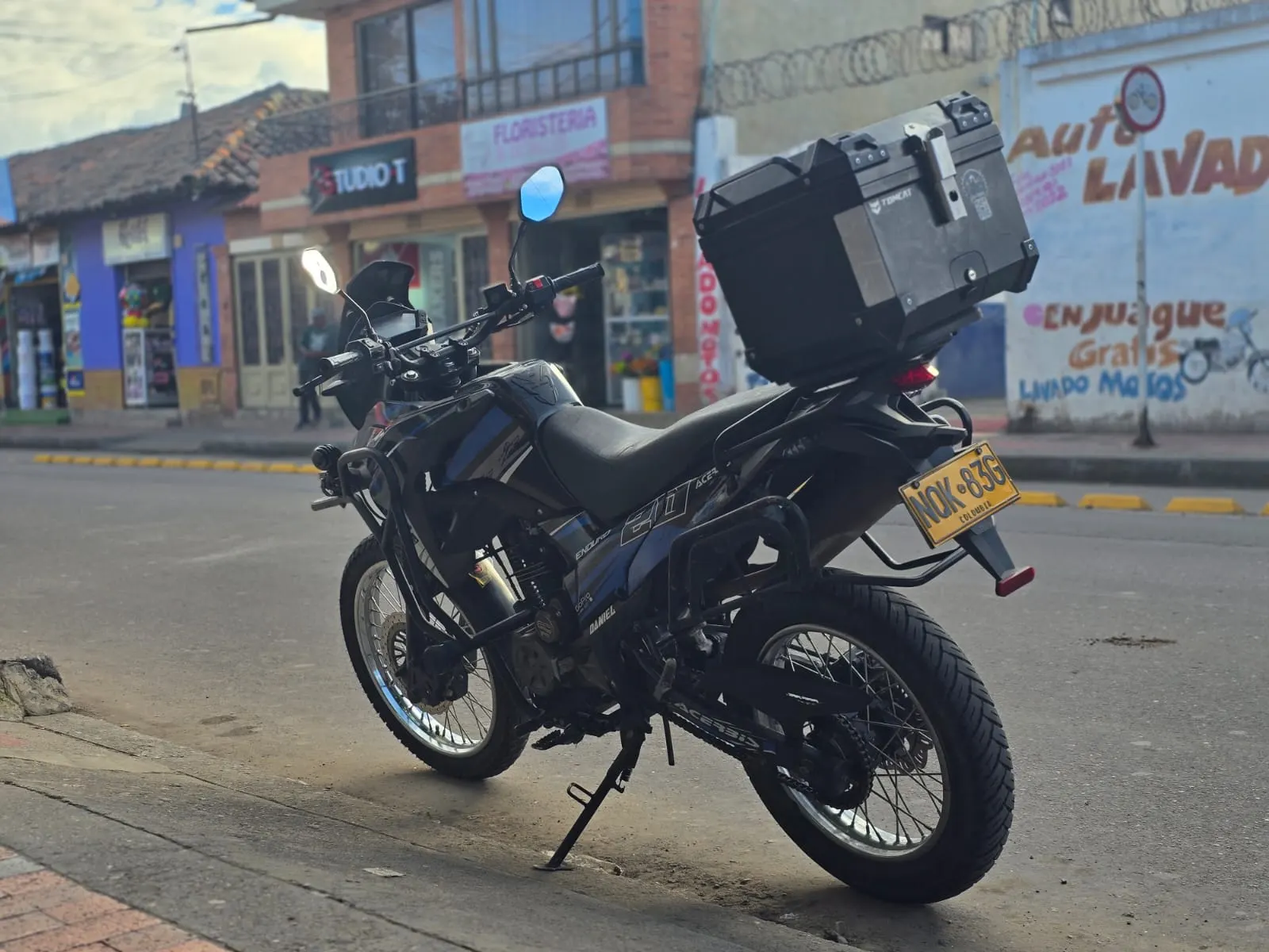 AKT AK 200 TTR  2024