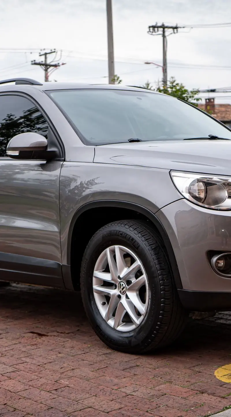 Volkswagen Tiguan  2011