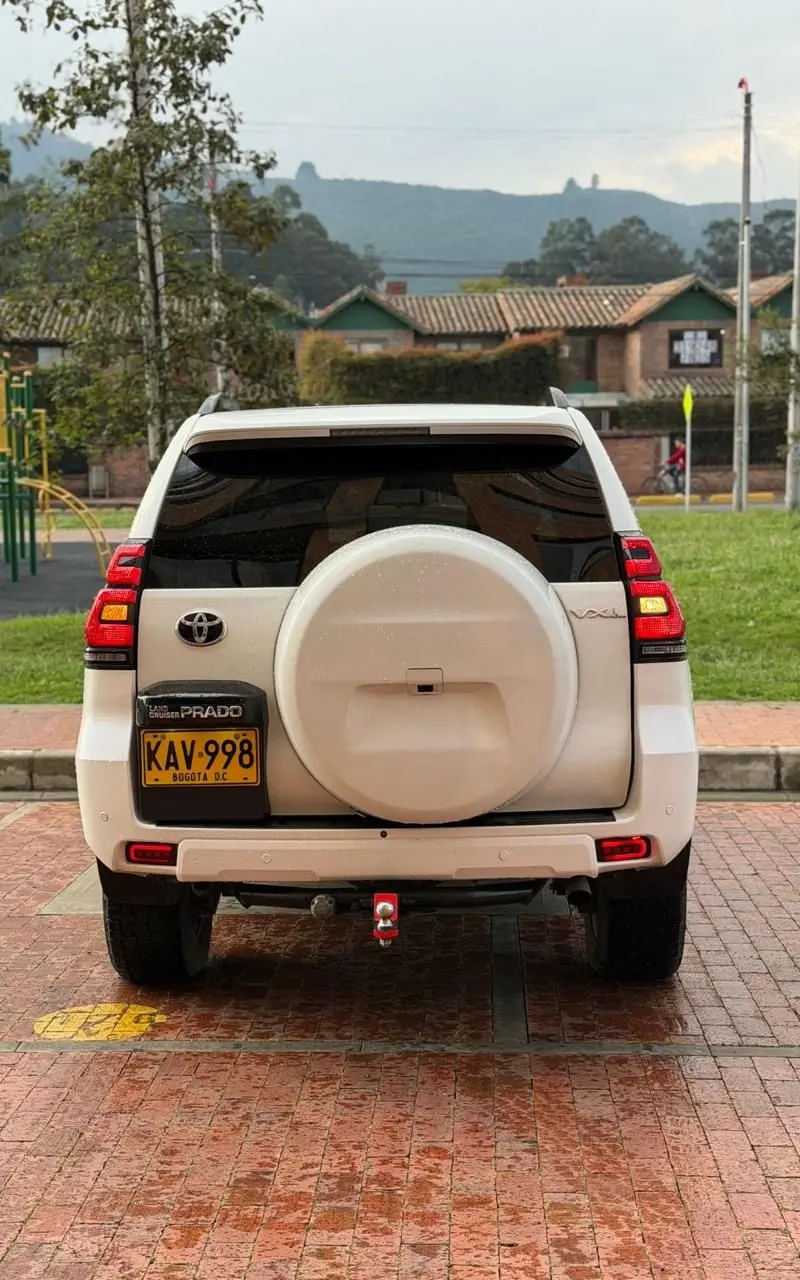 Toyota VX 2010
