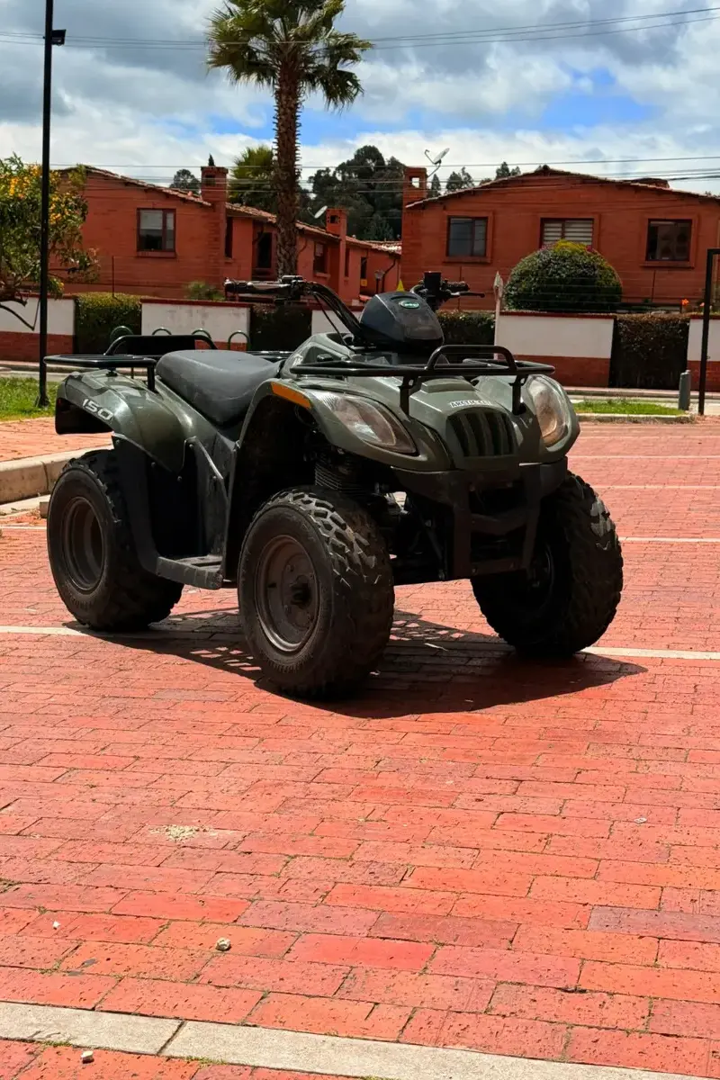 2017 Arctic Cat CUATRIMOTO Usado | Chia — imagen 2