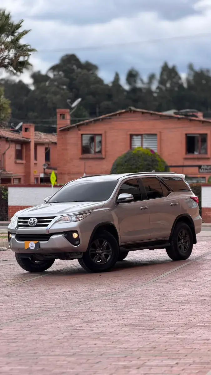 2017 Toyota FORTUNER 2.7 4X2 Usado |Chia — imagen 2