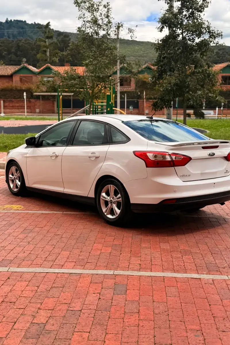 2013 Ford FOCUS SE Usado |Chía — imagen 7
