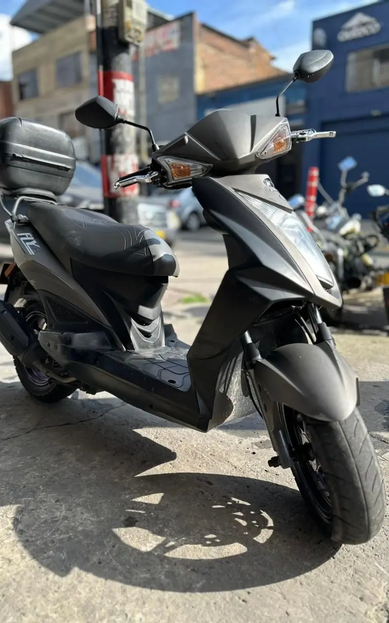 2016 KYMCO FLY 125 Usada |  Bogotá — imagen 3