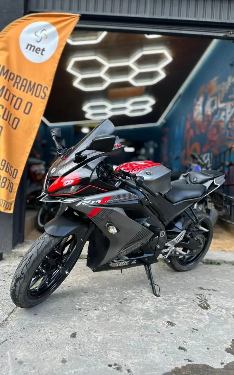 Yamaha R15 2023