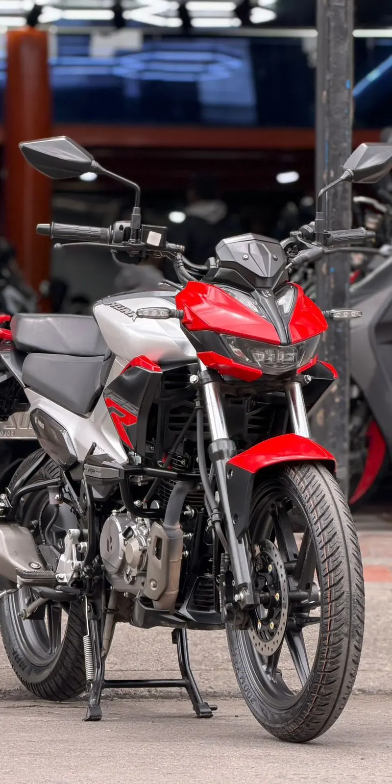 Hero Hunk 125R 2024