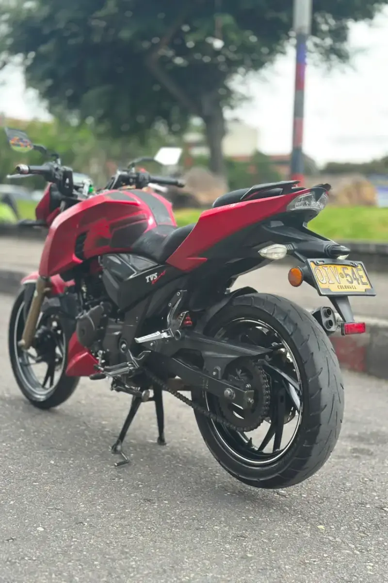 2018 TVS Apache RTR 200 4V Usada | Bogotá — imagen 2