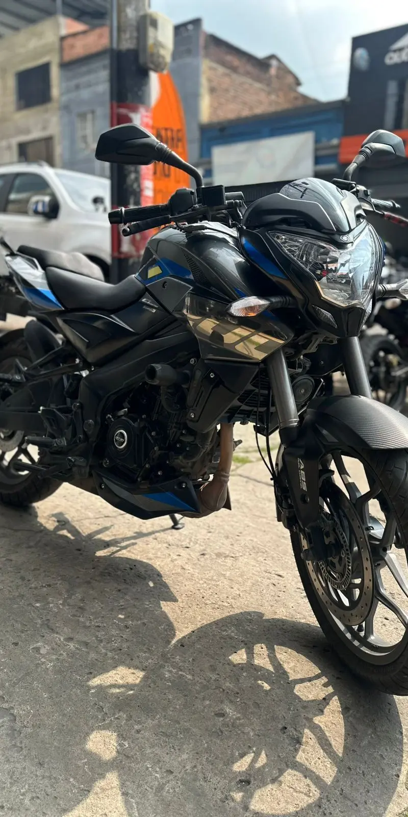 BAJAJ Pulsar 2025