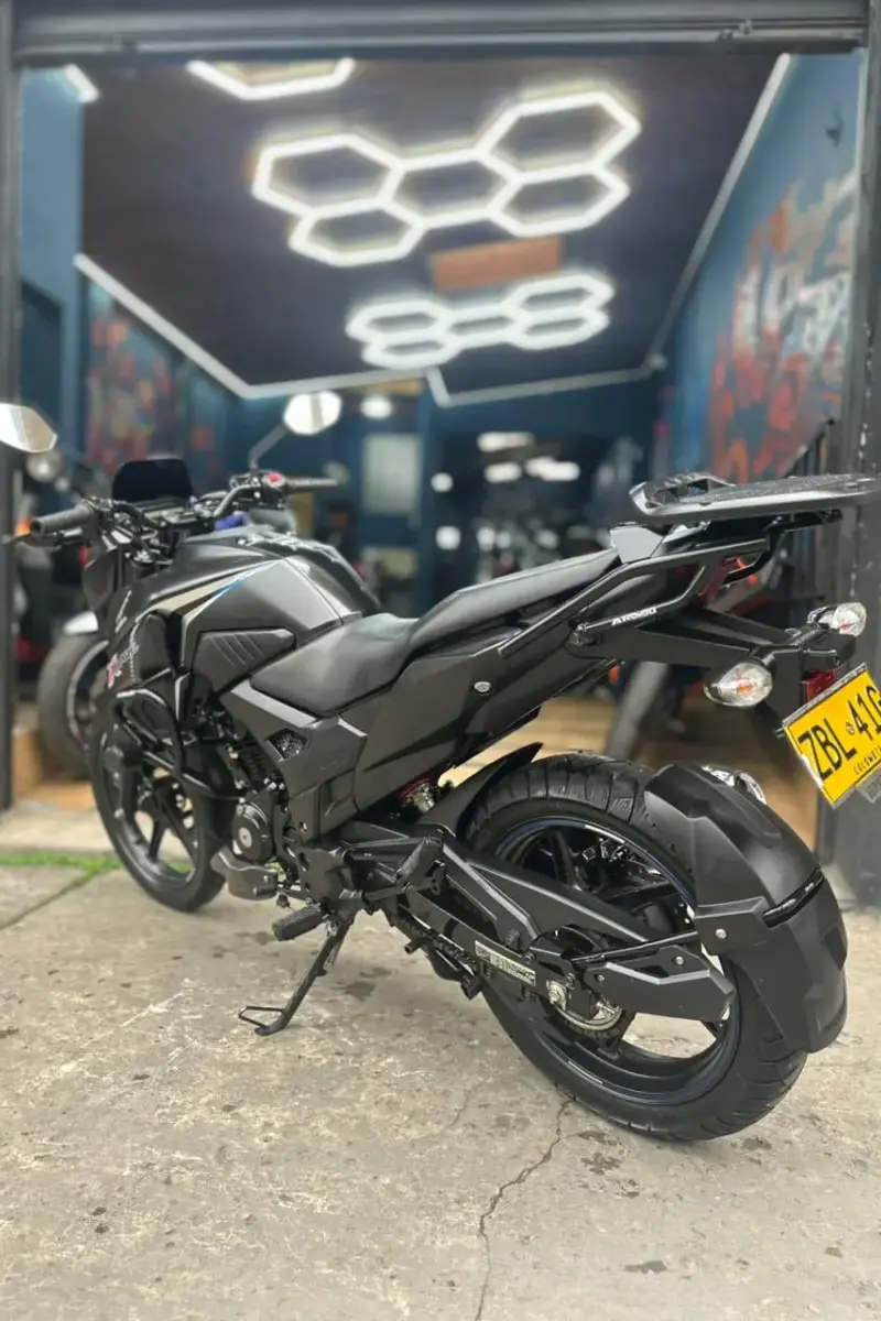 Honda Xblade 2024