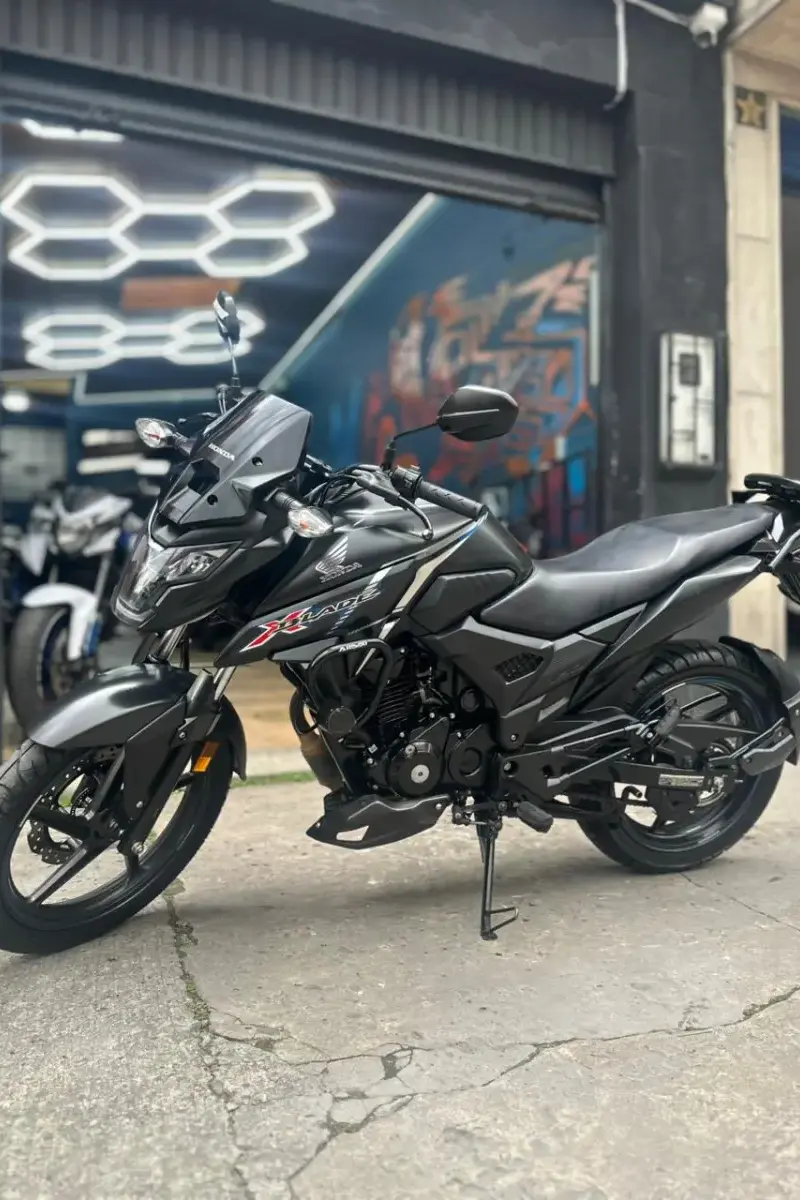 Honda Xblade 2024